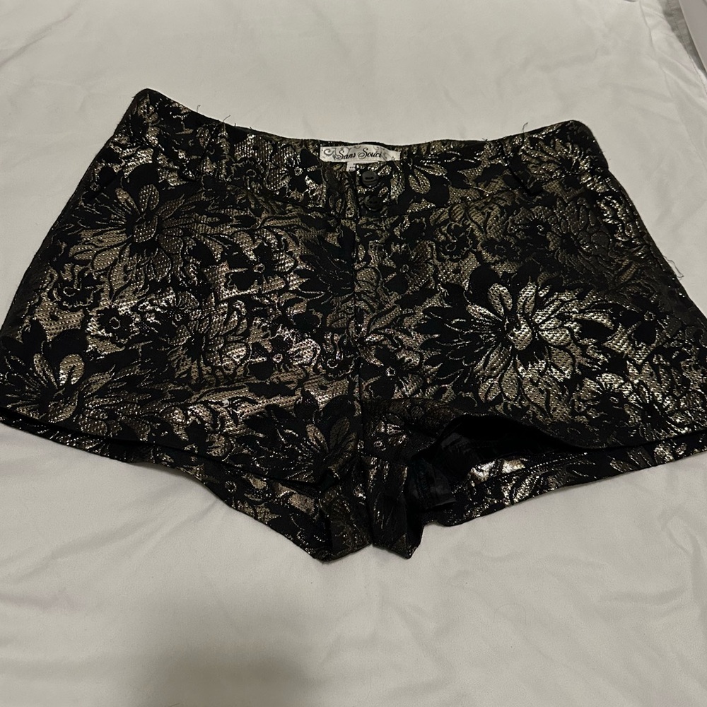 Sans Souci | Black & Gold Dress Shorts Medium